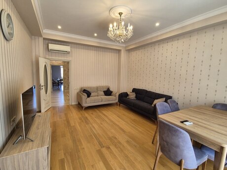 3-room new-build apartment for rent in 28 May, 130 m², 1 900 AZN/mo, photo 5 / 12