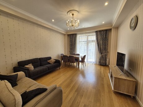 3-room new-build apartment for rent in 28 May, 130 m², 1 900 AZN/mo, photo 3 / 12