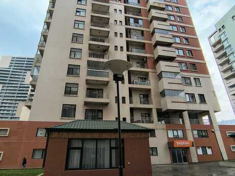 3 otaqlı mənzil, 131 m², 8 Noyabr, 393 000 AZN