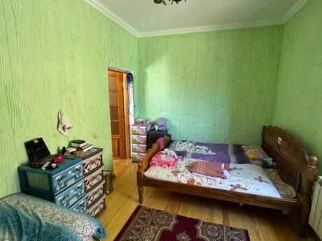 28 Mayda 1 otaqlı köhnə tikili mənzil kirayə verilir, 35 m², 450 AZN/ay, şəkil 2 / 4