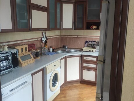 Nəsimidə 3 otaqlı köhnə tikili mənzil kirayə verilir, 80 m², 1 000 AZN/ay, şəkil 5 / 12