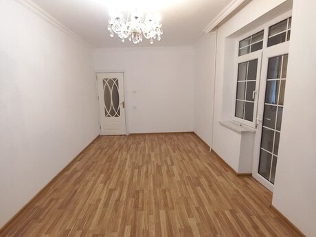 Xalqlar Dostluğunda 3 otaqlı köhnə tikili mənzil satılır, 65 m², 155 000 AZN, şəkil 2 / 12