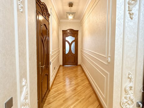Nizamidə 4 otaqlı köhnə tikili mənzil satılır, 203 m², 529 999 AZN, şəkil 4 / 11