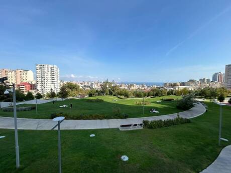 Elmlər Akademiyasında 3 otaqlı köhnə tikili mənzil satılır, 81 m², 295 000 AZN, şəkil 2 / 12