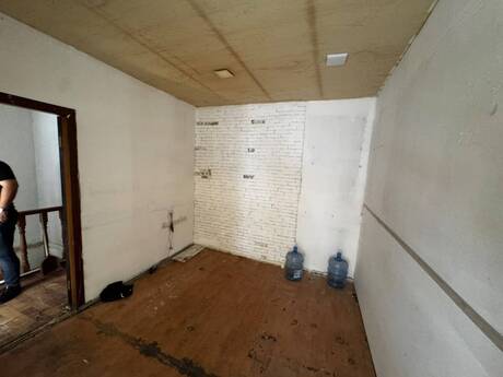 2-room old-build apartment for sale in İçəri Şəhər, 100 m², 150 000 AZN, photo 4 / 12