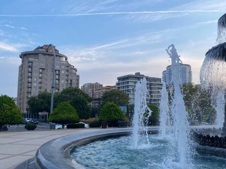 28 Mayda 2 otaqlı yeni tikili mənzil satılır, 105 m², 285 000 AZN, şəkil 2 / 6