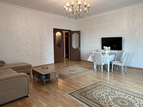28 Mayda 3 otaqlı yeni tikili mənzil kirayə verilir, 140 m², 1 500 AZN/ay, şəkil 5 / 12