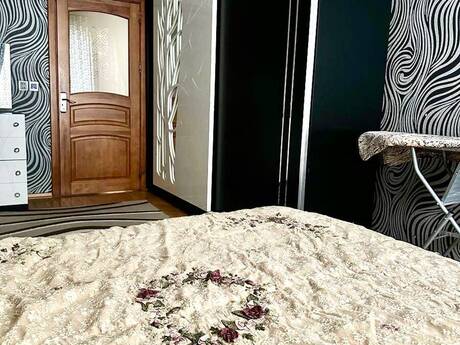 Gənclikdə 2 otaqlı köhnə tikili mənzil kirayə verilir, 60 m², 700 AZN/ay, şəkil 3 / 4