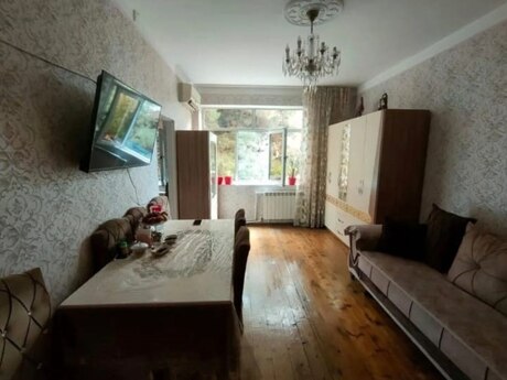 2 otaq · 30 m² · 3/5 mərtəbə, 20 Yanvar