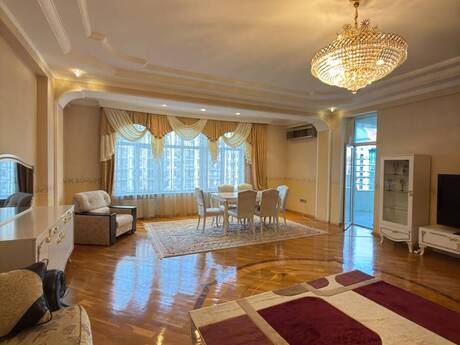 28 Mayda 5 otaqlı yeni tikili mənzil satılır, 250 m², 669 000 AZN, şəkil 2 / 12