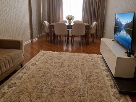3 otaqlı mənzil, 90 m², Memar Əcəmi, 1 100 AZN