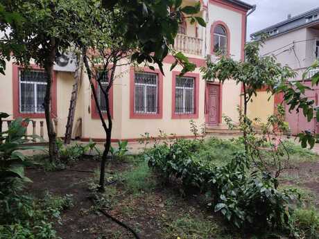 Azadlıq Prospektidə 10 otaqlı həyət evi kirayə verilir, 370 m², 1 500 AZN/ay, şəkil 3 / 12