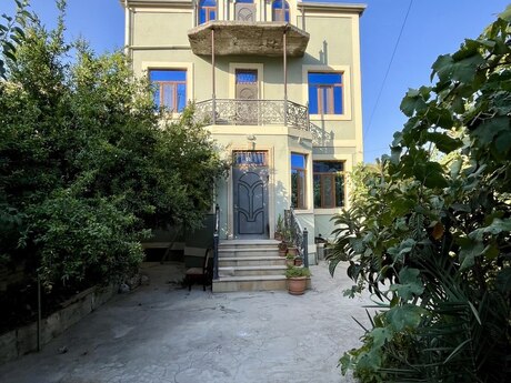 12 otaq · 400 m², Bakıxanov