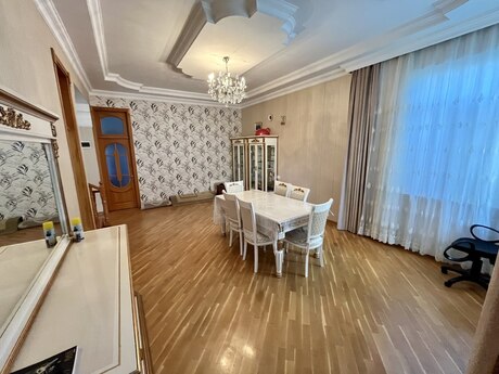 Bakıxanovda 12 otaqlı həyət evi satılır, 400 m², 300 000 AZN, şəkil 5 / 12