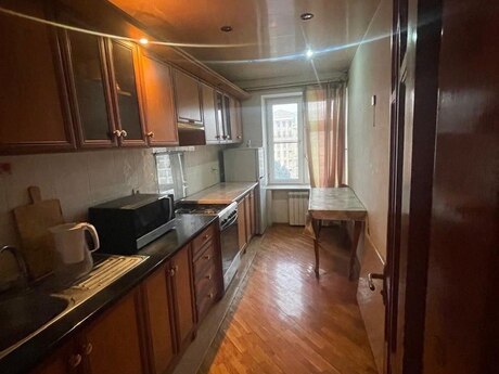 Səbaildə 2 otaqlı köhnə tikili mənzil satılır, 65 m², 280 000 AZN, şəkil 5 / 6