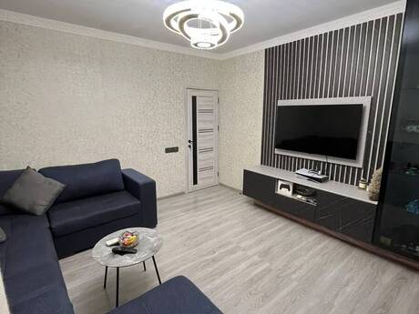 Suraxanıda 2 otaqlı köhnə tikili mənzil satılır, 48 m², 127 000 AZN, şəkil 3 / 12