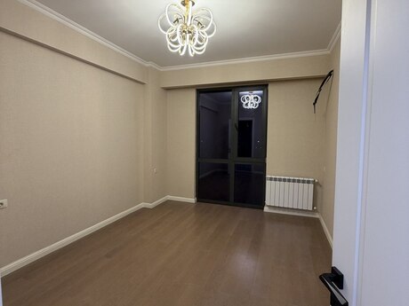 İnşaatçılarda 3 otaqlı yeni tikili mənzil satılır, 83 m², 268 000 AZN, şəkil 3 / 11