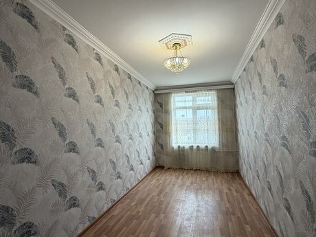 Bakıxanovda 3 otaqlı köhnə tikili mənzil satılır, 65 m², 160 000 AZN, şəkil 5 / 12