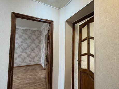Bakıxanovda 3 otaqlı köhnə tikili mənzil satılır, 65 m², 160 000 AZN, şəkil 4 / 12