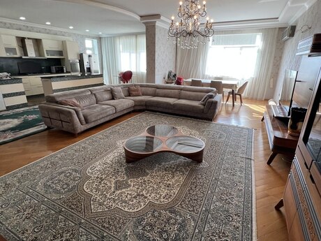 3 otaqlı mənzil, 158 m², Nərimanov, 420 000 AZN