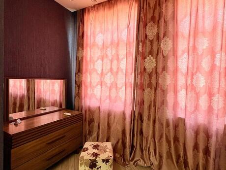 Lake City kompleksində 1 otaqlı yeni tikili mənzil kirayə verilir, 70 m², 400 AZN/ay, şəkil 3 / 7
