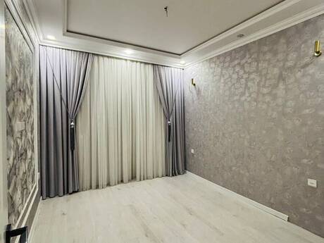 2-room new-build apartment for sale in Bakıxanov, 74 m², 210 000 AZN, photo 3 / 9