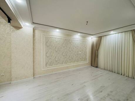 2-room new-build apartment for sale in Bakıxanov, 74 m², 210 000 AZN, photo 2 / 9