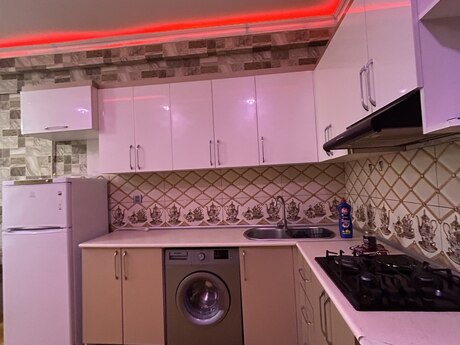 Həzi Aslanovda 2 otaqlı yeni tikili mənzil kirayə verilir, 88 m², 650 AZN/ay, şəkil 2 / 12