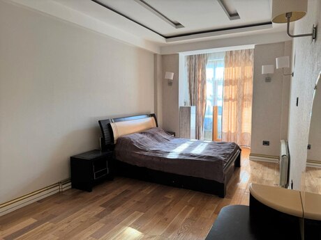 4-room new-build apartment for sale in Nəriman Nərimanov, 155 m², 420 000 AZN, photo 3 / 12