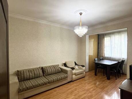 Объявление №6541992 - Баку, м. 20 января, 2-комн., 60 м², 3/5 этаж