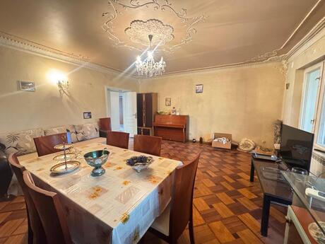 Elmlər Akademiyasında 4 otaqlı köhnə tikili mənzil satılır, 85 m², 255 000 AZN, şəkil 4 / 12