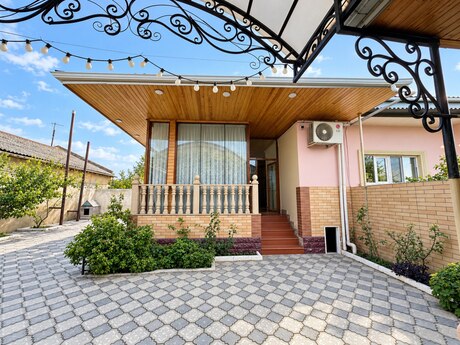 Əhmədlidə 6 otaqlı həyət evi satılır, 255 m², 420 000 AZN, şəkil 2 / 12
