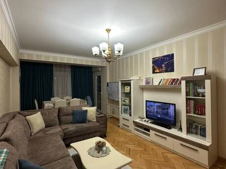 3-комн. · 120 m² · 8/9 этаж, Elmlər Akademiyası