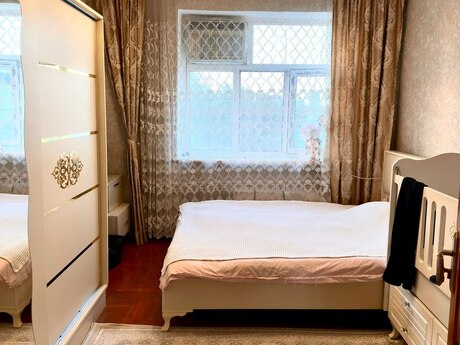 8-ci mikrorayonda 2 otaqlı köhnə tikili mənzil satılır, 35 m², 80 000 AZN, şəkil 3 / 6