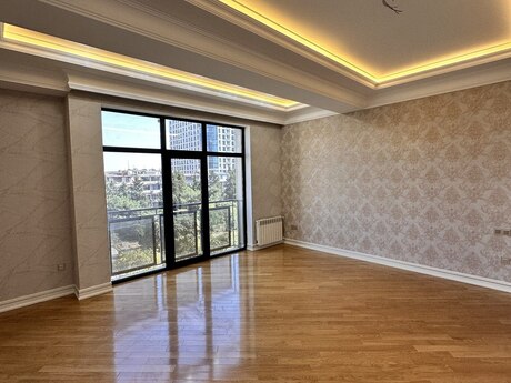 3-room new-build apartment for sale in Grand Plaza, 124 m², 525 000 AZN, photo 2 / 12