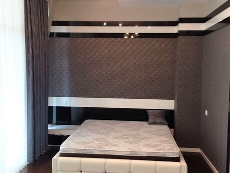 Сдаётся 2-комнатная квартира в новостройке, Elmlər Akademiyası, 105 м², 1 600 AZN/мес, фото 4 / 10