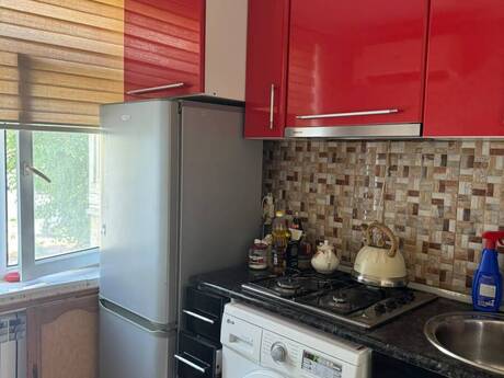 Sahildə 1 otaqlı köhnə tikili mənzil satılır, 32 m², 80 000 AZN, şəkil 2 / 6
