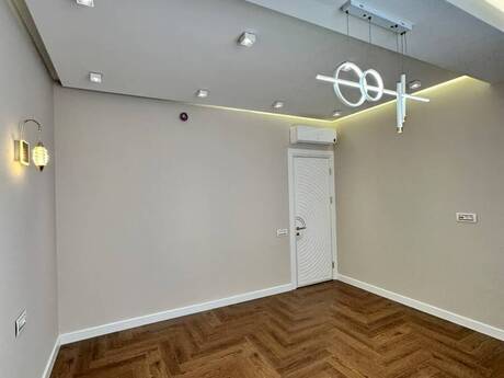 Elan №6542171 - Bakı, Qara Qarayev m., 4 otaqlı, 190 m², 12/17 mərtəbə