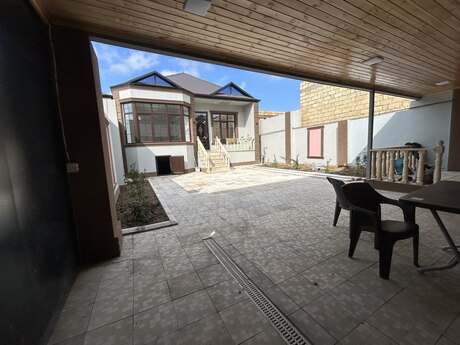 4 otaq · 95 m²