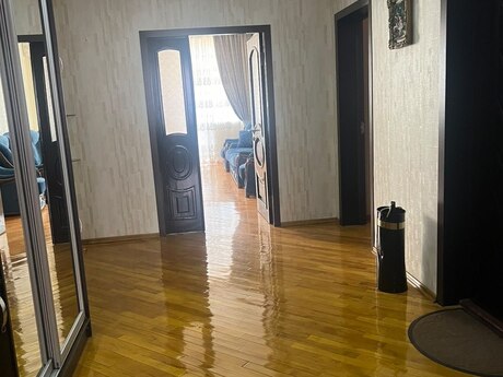 8 Noyabrda 3 otaqlı yeni tikili mənzil kirayə verilir, 145 m², 1 200 AZN/ay, şəkil 5 / 7