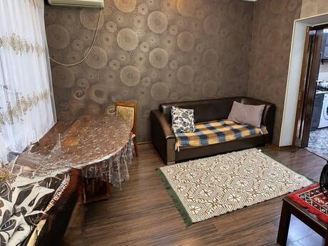 28 Mayda 2 otaqlı köhnə tikili mənzil satılır, 55 m², 155 000 AZN, şəkil 2 / 6
