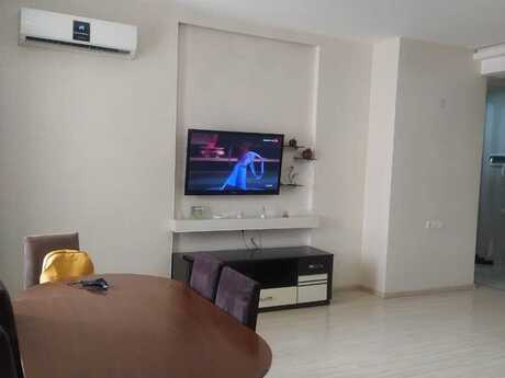 Elan №6542314 - Bakı, Memar Əcəmi m., 3 otaqlı, 90 m², 15/18 mərtəbə