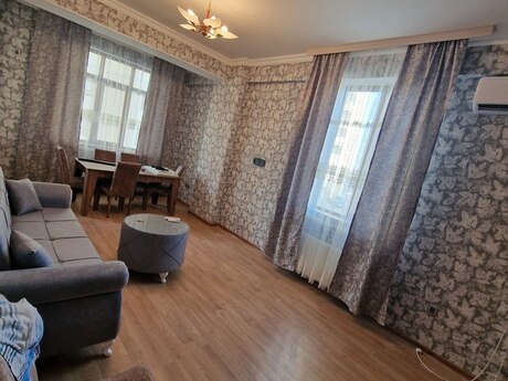 Elan №6542364 - Bakı, Bayıl q., 2 otaqlı, 70 m², 2/10 mərtəbə