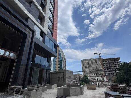 2-room new-build apartment for sale in Lux Residence, 112 m², 415 000 AZN, photo 2 / 12