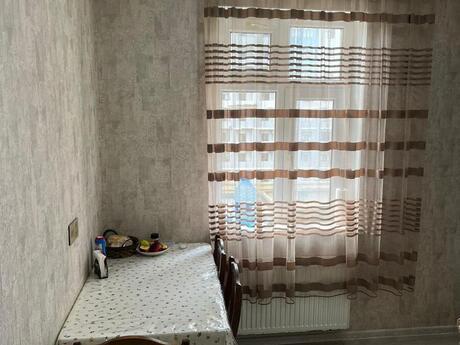 Neftçilərdə 4 otaqlı köhnə tikili mənzil satılır, 100 m², 245 000 AZN, şəkil 5 / 12