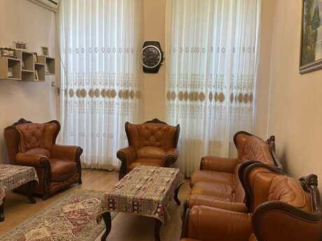 İçəri Şəhərdə 4 otaqlı köhnə tikili mənzil satılır, 100 m², 950 000 AZN, şəkil 2 / 12