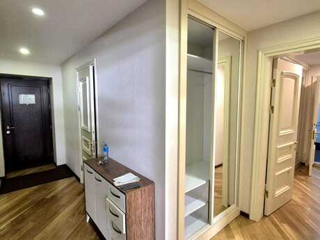 3-room new-build apartment for rent in Port Baku Residence, 102 m², 2 999 AZN/mo, photo 5 / 8