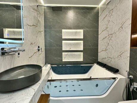 Продаётся 4-комнатная квартира в новостройке, Qara Qarayev, 190 м², 595 000 AZN, фото 3 / 12