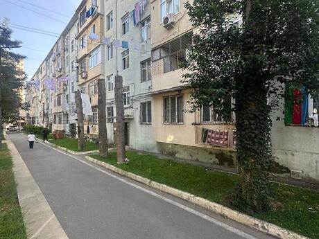 Memar Əcəmidə 3 otaqlı köhnə tikili mənzil satılır, 49 m², 143 000 AZN, şəkil 2 / 12