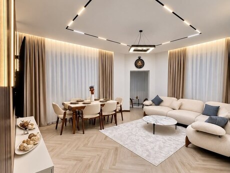 2 otaq · 93 m² · 10/21 mərtəbə, White Tower
